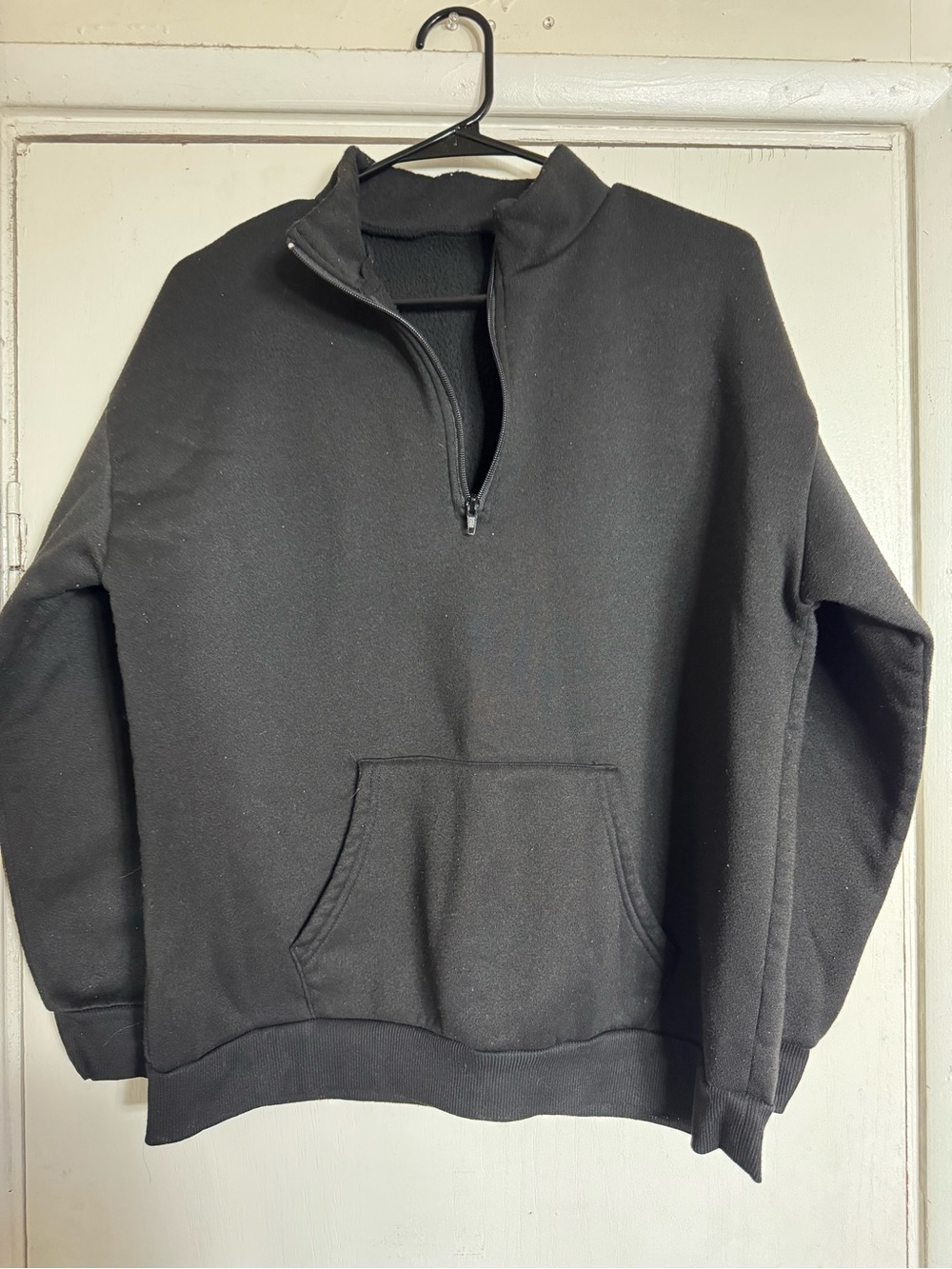 SHEIN Men's Black Half-Zip Pullover Sweatshirt